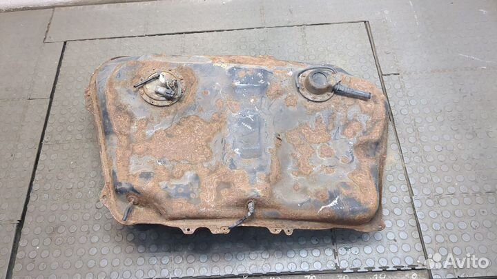 Бак топливный Toyota Matrix, 2003