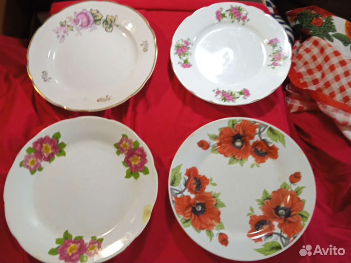 Тарелки,блюдца чашки