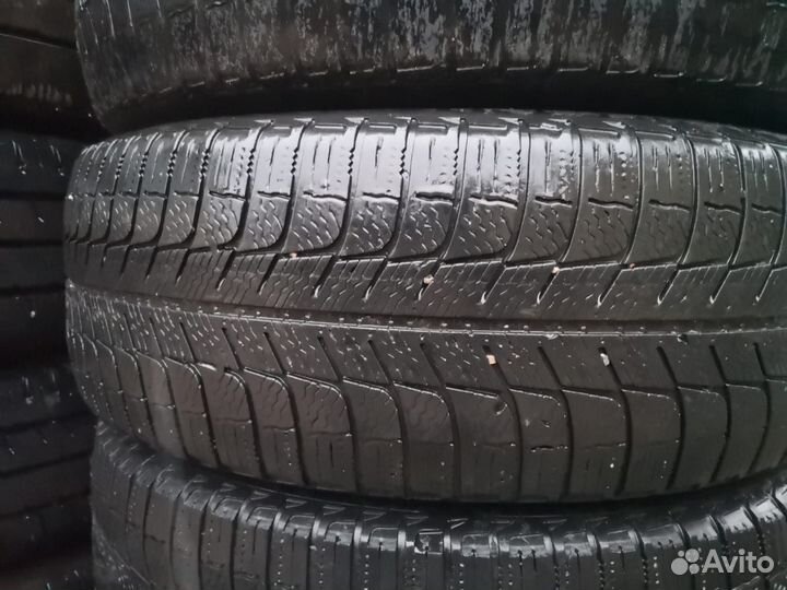 Michelin X-Ice 205/65 R16