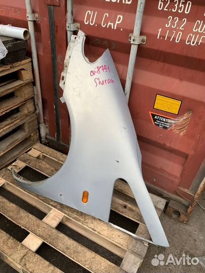 Крыло переднее левое Volkswagen Sharan Ford Galaxy