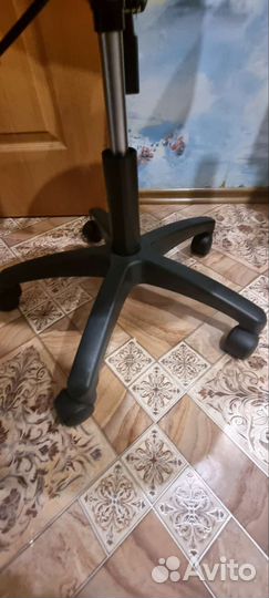 Компьютерное кресло