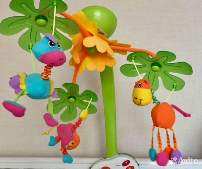 Мобиль на кроватку музыкальный