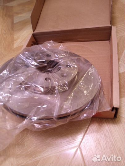 Тормозной диск Nissan Almera