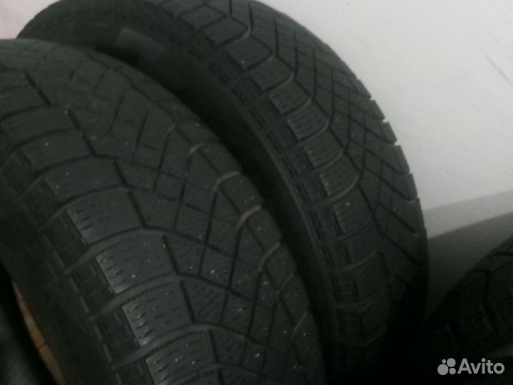 Pirelli Ice Zero 185/65 R15 92T