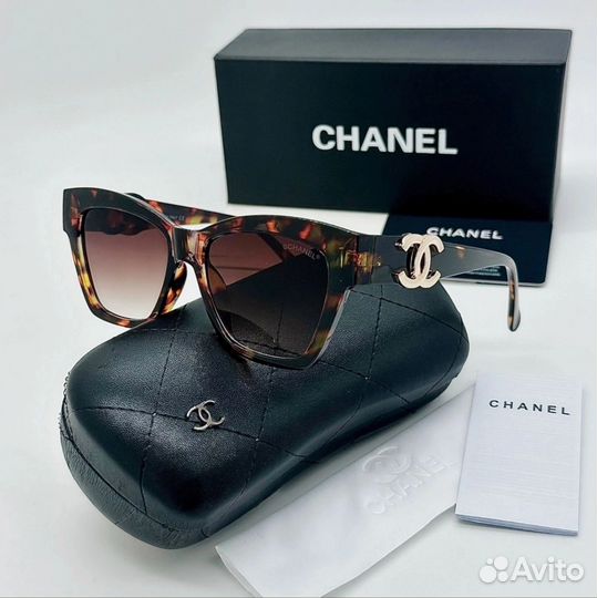 Солнцезащитные очки chanel