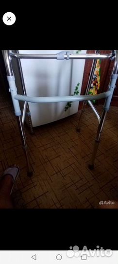 Ходунки и костыли для взрослых