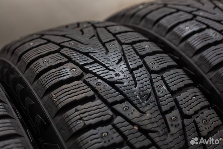 Nokian Tyres Hakkapeliitta 7 SUV 225/65 R17 106T
