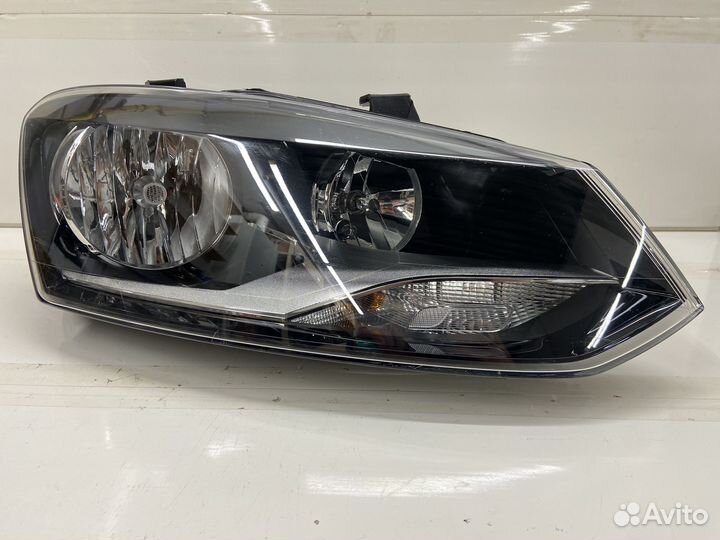 Фара фольцваген поло седан галоген оригинал