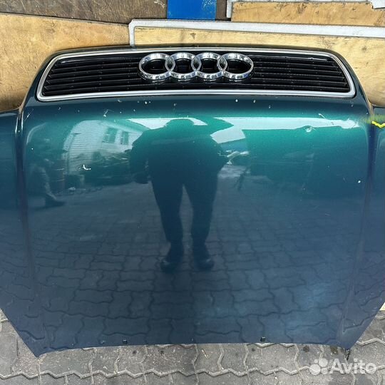 Капот Audi 80 B4 зеленый