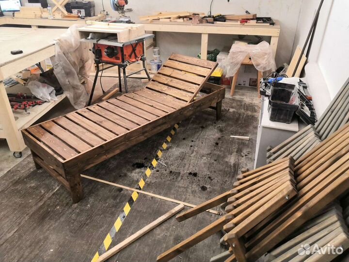 Шезлонг лежак