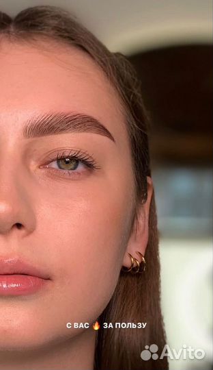 Наращивание ресниц и ламинирование бровей