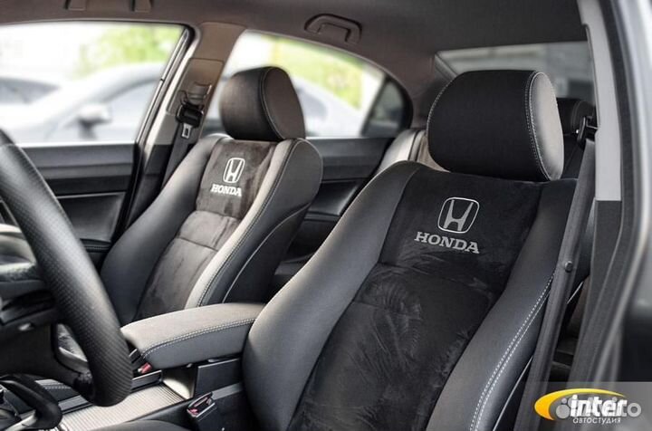 Авточехлы из экокожи Honda Civic 4D (8th)