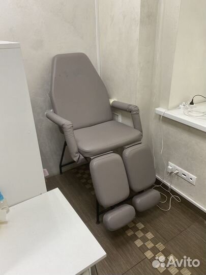 Аренда места маникюра и педикюра