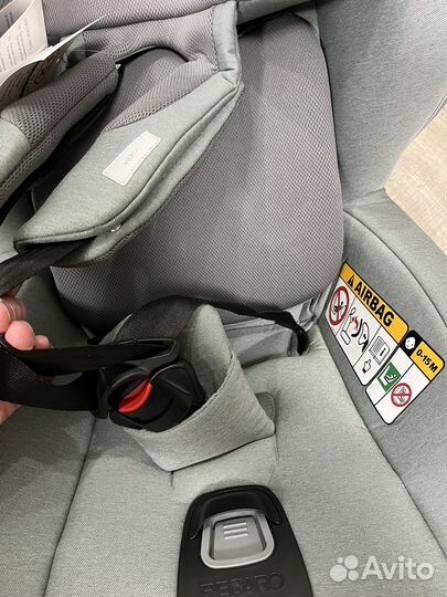 Автокресло recaro kio новое