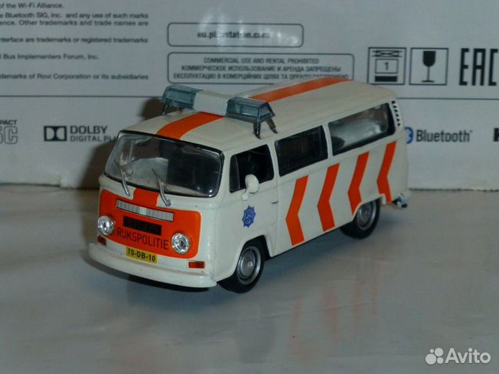 Полицейские Машины Мира №17 Volkswagen Transporter