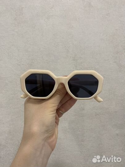 Солнцезащитные очки