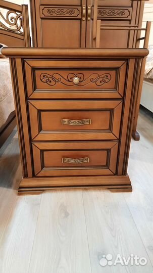 Тумба прикроватная массив Бука