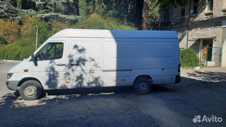 Грузоперевозки переезды Ялта. Грузчики