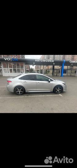 Toyota Corolla 1.8 CVT, 2019, 124 000 км