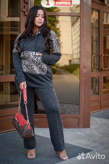 Костюм трикотаж.спортивный размер 50-52