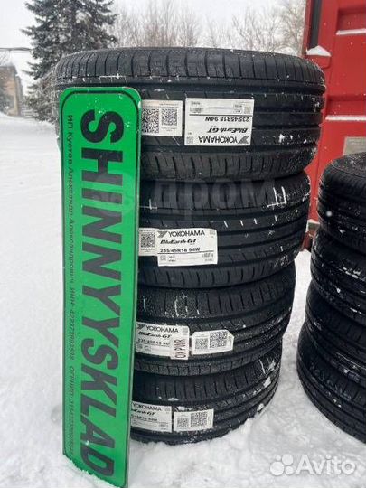 Yokohama BluEarth-GT AE-51 235/45 R18 94W