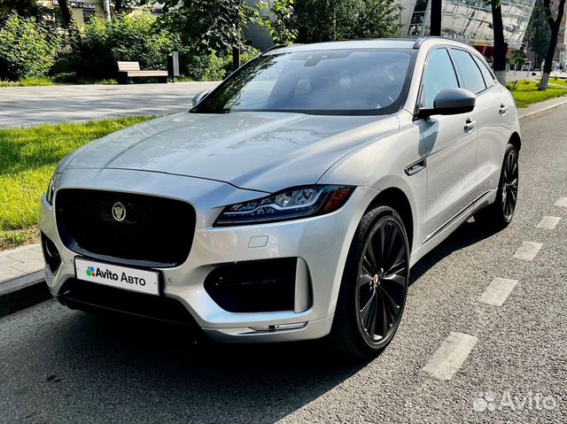 Jaguar F-Pace 2.0 AT, 2018, 80 000 км с пробегом, цена 3490000 руб.