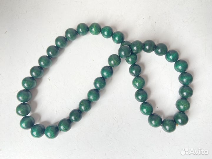 Бусы деревянные под малахит