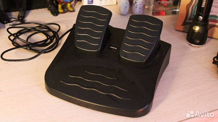 Игровой руль 