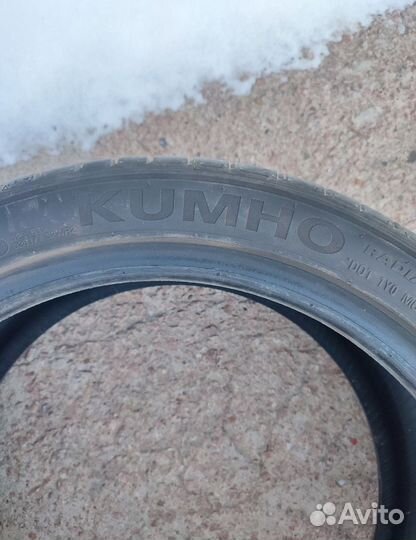 Kumho Ecsta PS71 235/40 R18