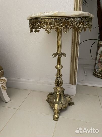 Бронзовый столик Италия