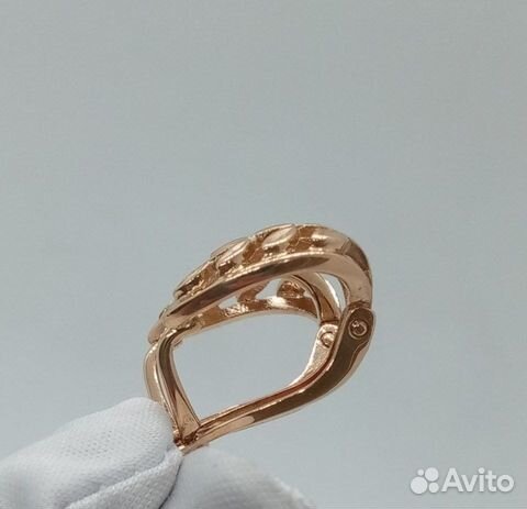 Золотые серьги