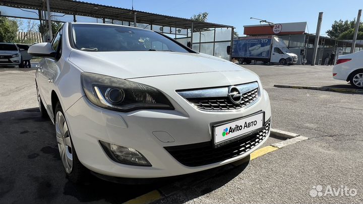 Opel Astra 1.6 AT, 2010, 203 000 км