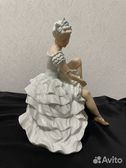 Статуэтка фарфоровая Балерина