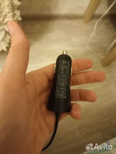 Беспроводная автомобильная зарядка для iPhone