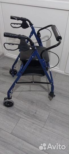 Ходунки для взрослых на колесах