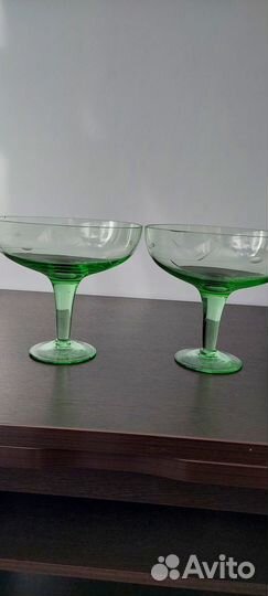 Ваза для фруктов. Цветное стекло. СССР