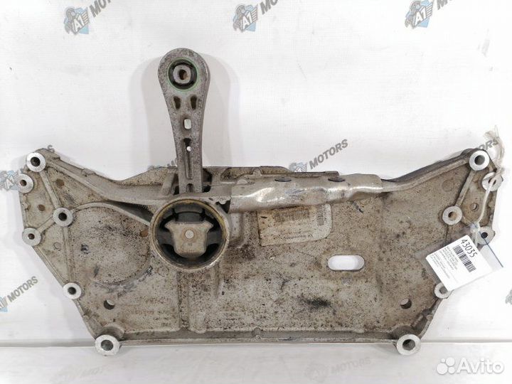 Балка под двс передняя Audi A3 8PA cdaa 2010