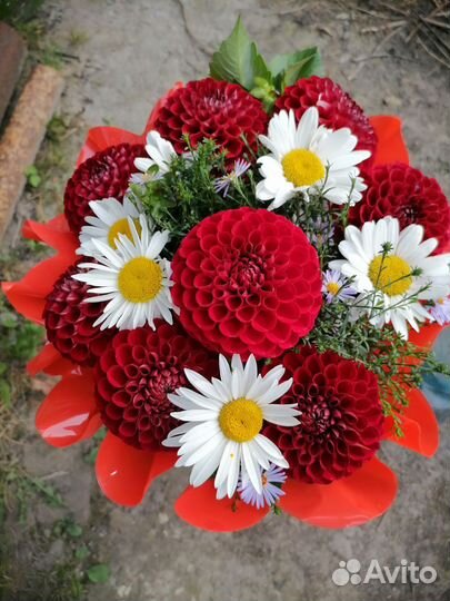 Корзина с цветами. Букеты