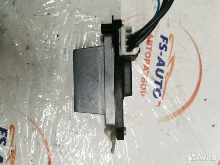 Реостат печки Mazda 3 седан BK 1.6 Z6 2007