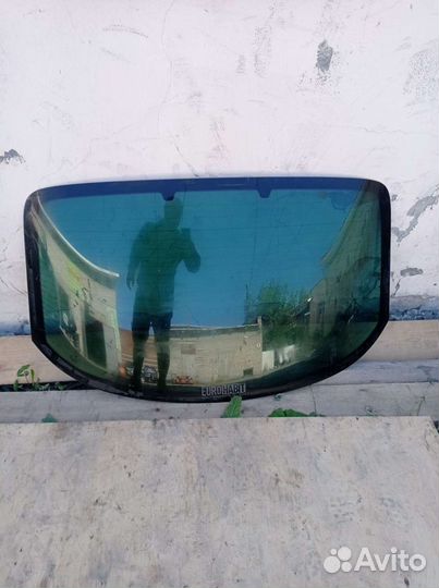 Заднее стекло Фольксваген Пассат сс