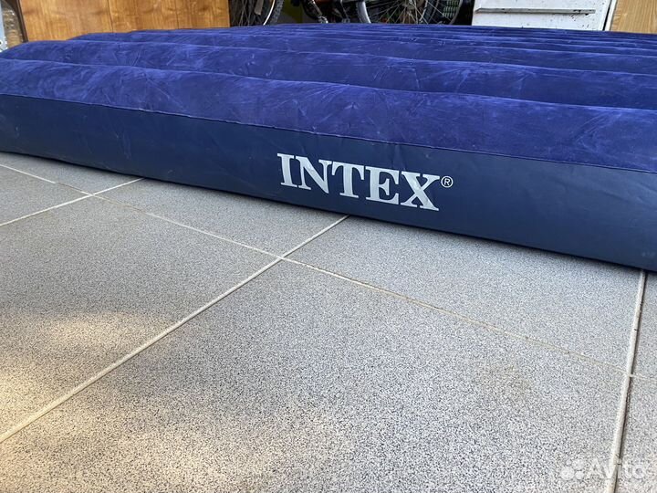 Надувной матрас двухспальный intex 183 на 203 см