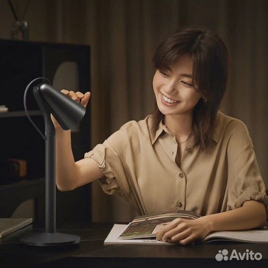 Умная настольная лампа Xiaomi Mijia Pipi Lamp