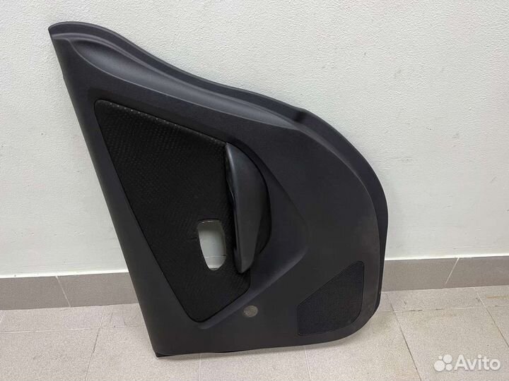 Обивка двери Nissan Almera G15