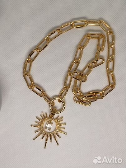 Крупная золотая, цепь с Солнцем