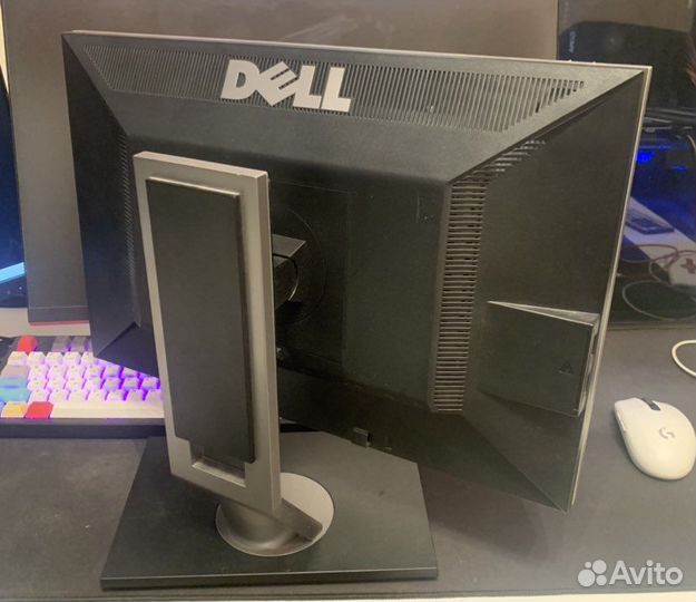 Монитор Dell P2011HT