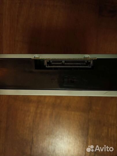 DVD привод Hitachi