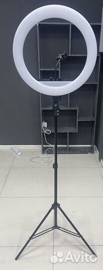 Кольцевая лампа