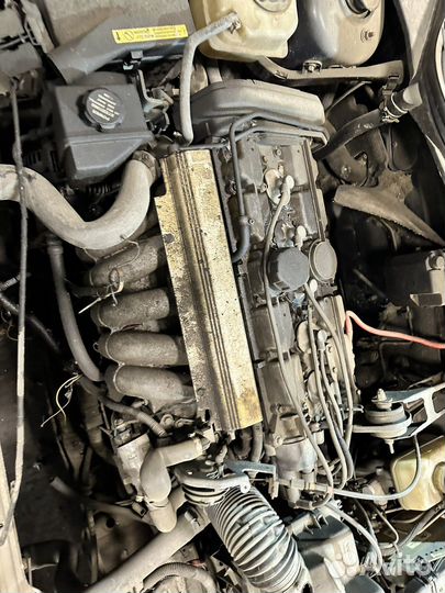 Двигатель 2.4 Volvo 850