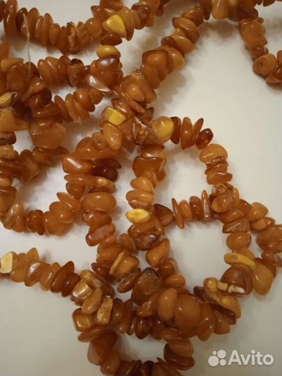 Бусы из необработанного янтаря