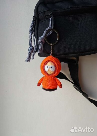 Вязаный брелок Кенни Маккормик 